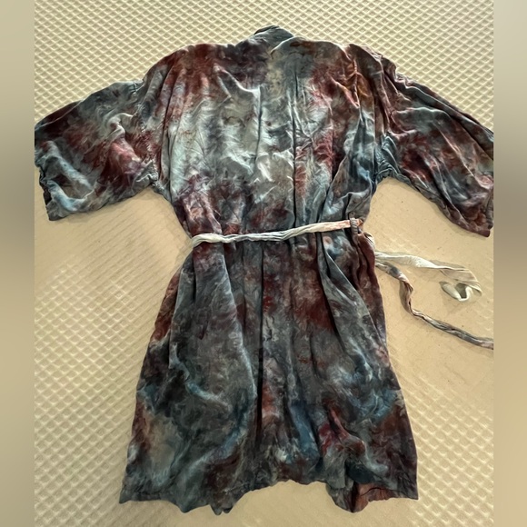 Hand Crafted Robe - Picture 3 of 5